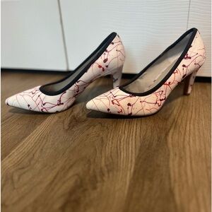 Women's Lori Goldstein Splatter Paint Cloth Pointed Heels
